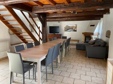 Salon Feneire, gite pour 8 personnes en Sud Ardèche