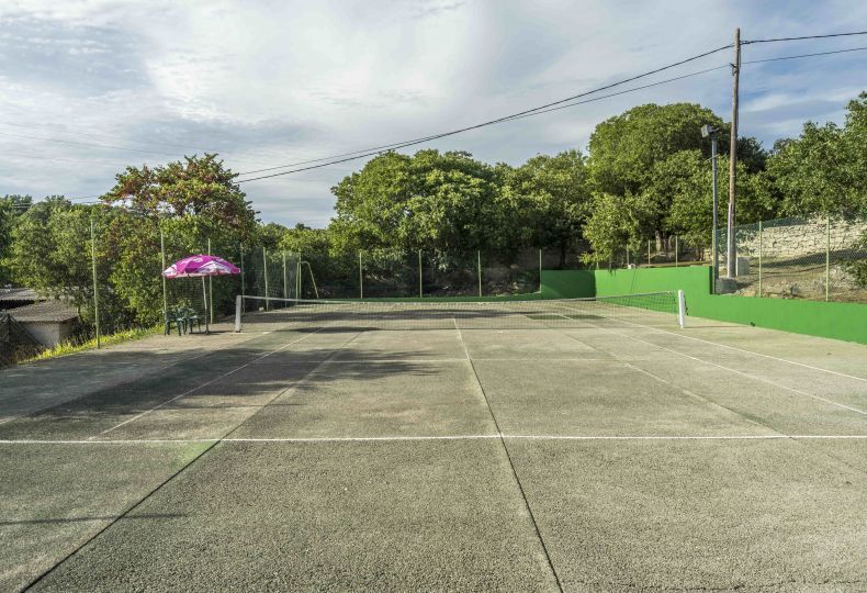 Terrain de tennis